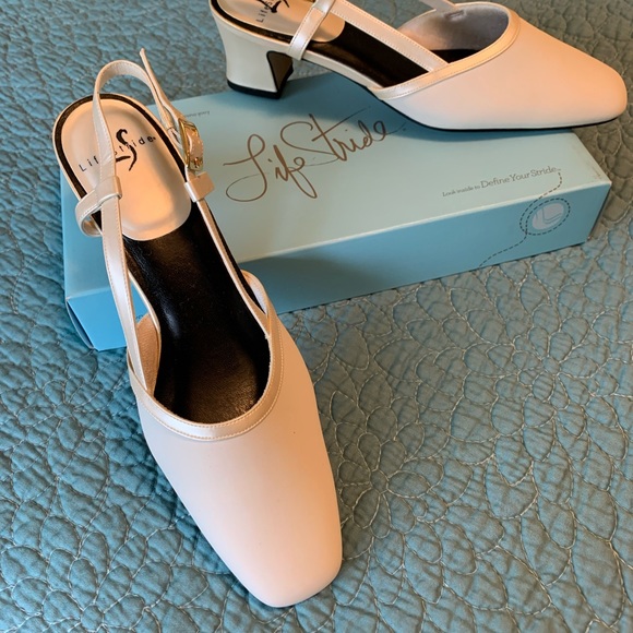 New women’s dress shoes size 8 - Picture 2 of 2